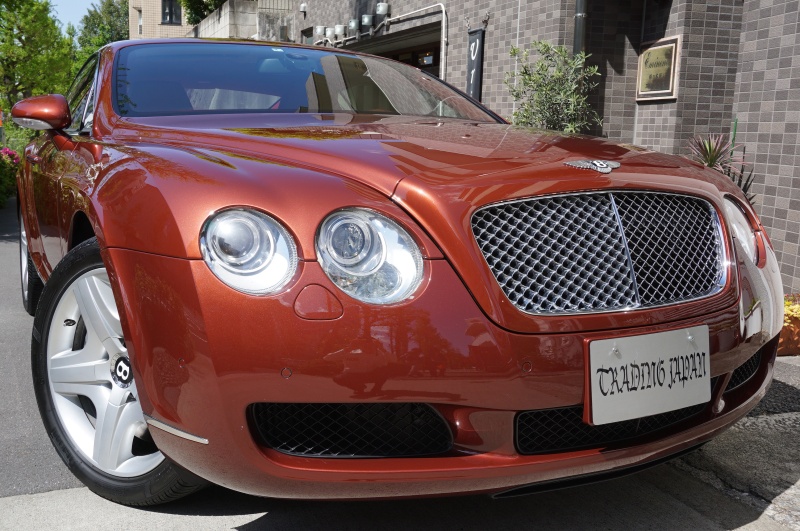 ベントレー コンチネンタル Gt 新車状態 オプションエクステリアカラー 特注２トーンインテリアカラー 全てコーンズ整備記録簿 中古車 情報 Trading Japan